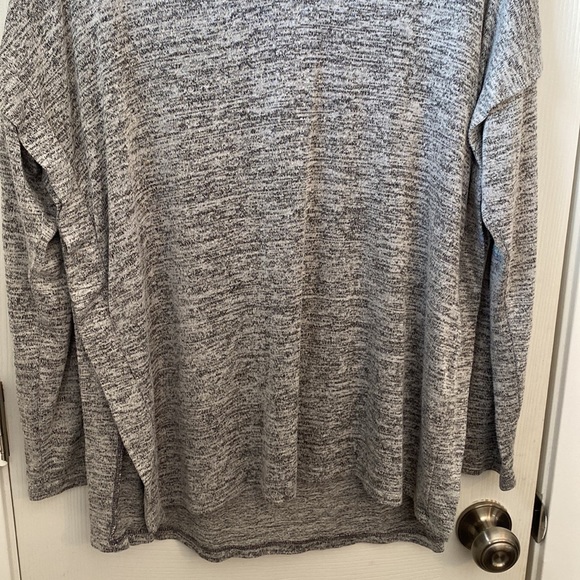 Color Thread Grey Shirt - Picture 4 of 10